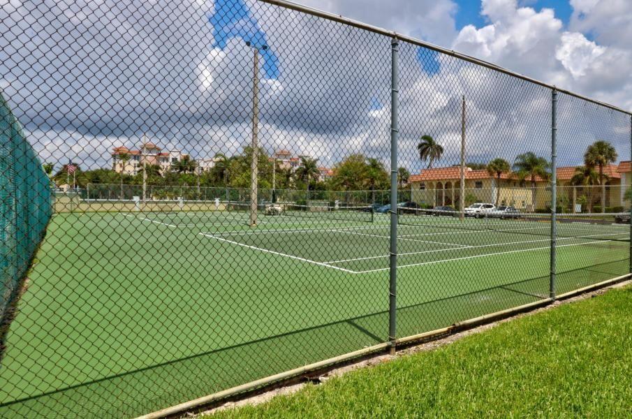 717 Highway 1, Unit 712 Jupiter, FL 33477 - Photo 28 of 30 Villas On The Green Tennis Courts