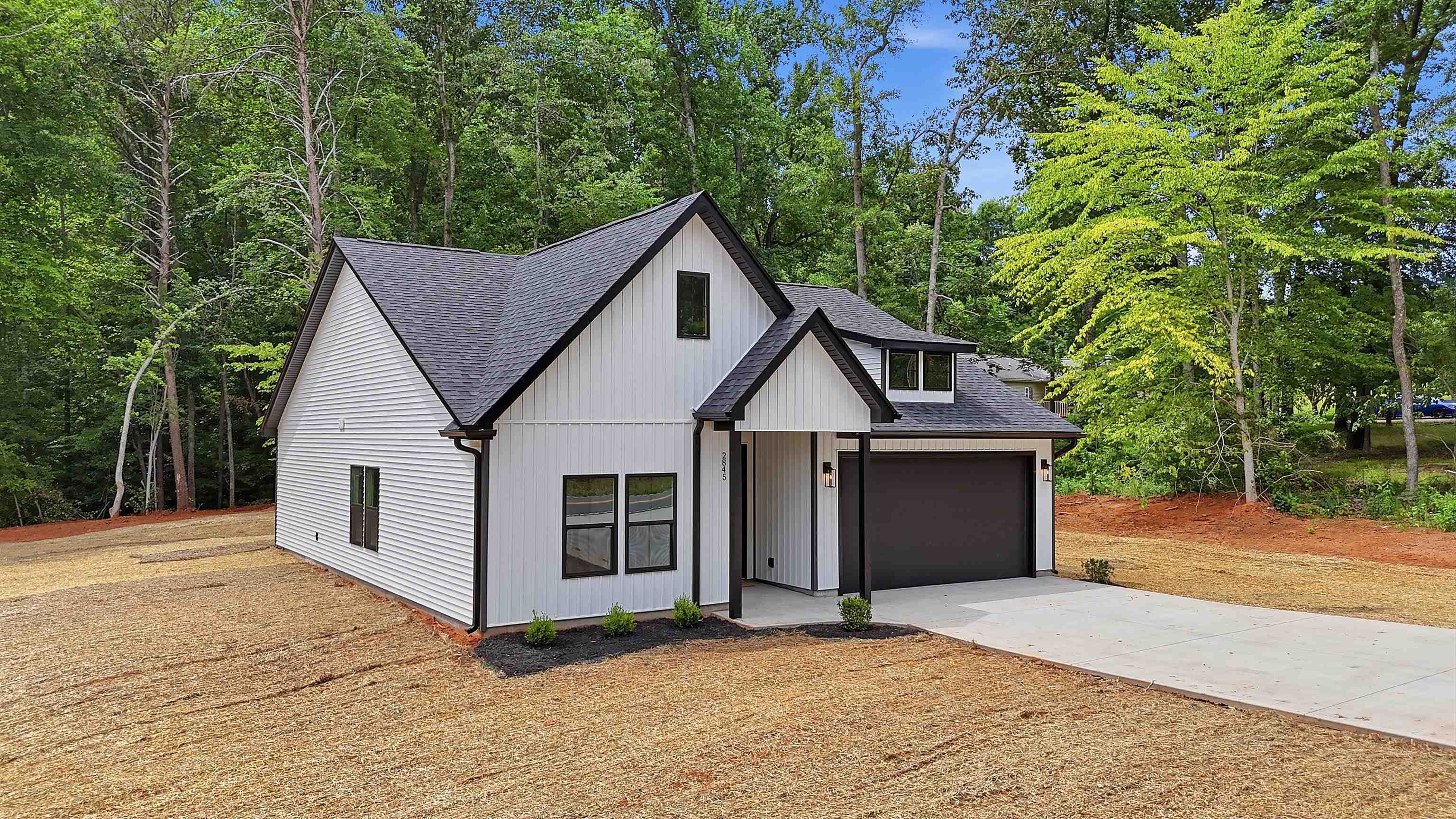 2845 Melvin Hill Road Campobello, SC 29322 - Photo 3 of 37
