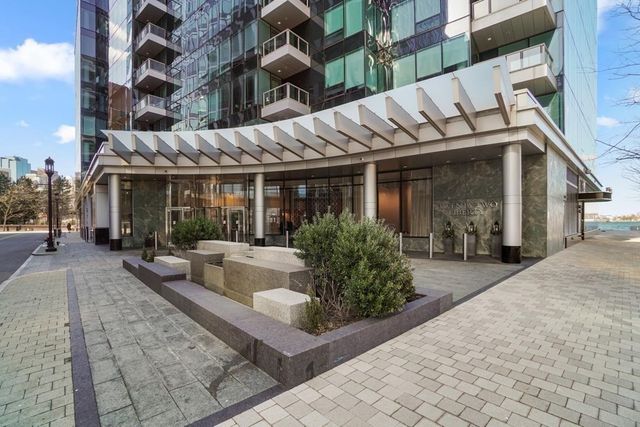 $4,550,000 | 22 Liberty Drive, Unit 6M, Boston, MA 02210