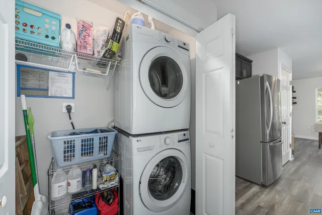 a close view of a kitchen with washer and dryer