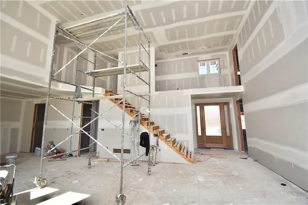 $829,950 | 8369 Northeast 77th Terrace, Kansas City, MO 64152
