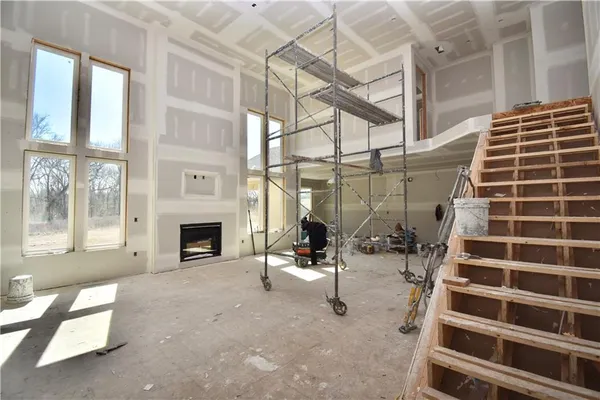 $829,950 | 8369 Northeast 77th Terrace, Kansas City, MO 64152