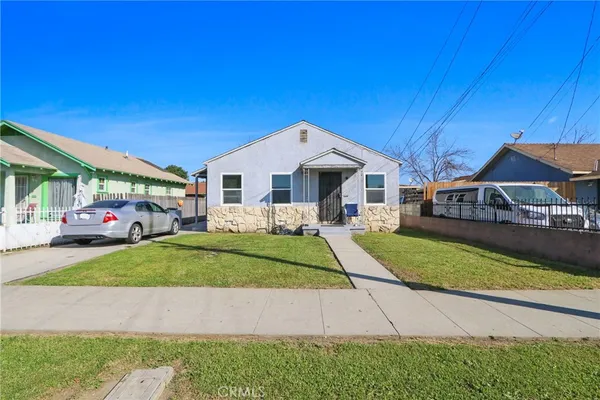 $619,900 | 229 East Reeve Street, Compton, CA 90220