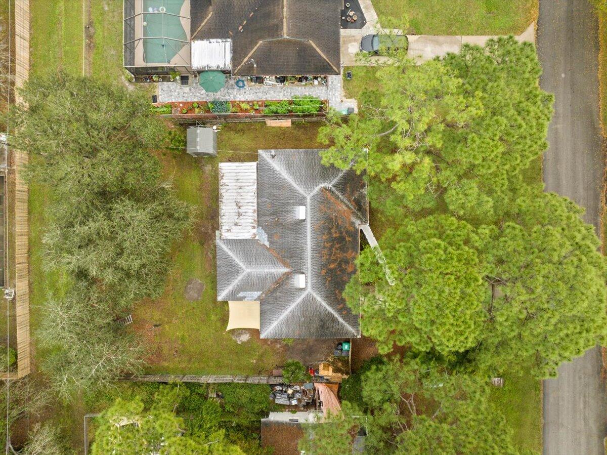 7202 Donlon Road Fort Pierce, FL 34951 - Photo 30 of 33 a view of a balcony with an outdoor space
