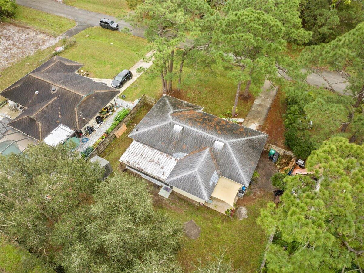 7202 Donlon Road Fort Pierce, FL 34951 - Photo 31 of 33 a view of an outdoor space and lakeside