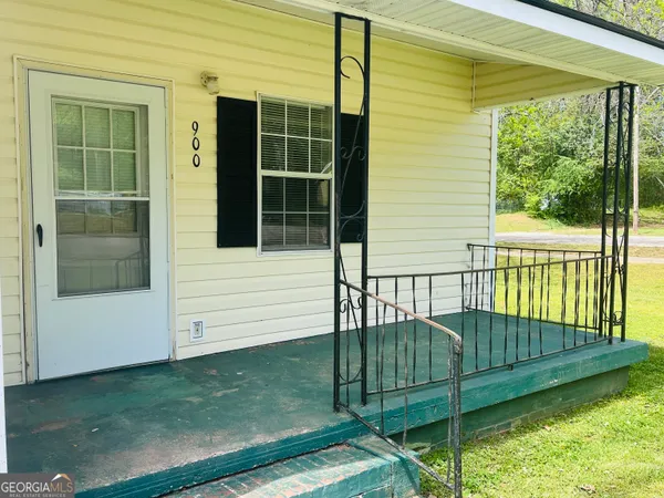 $1,500 | 900 Park Avenue, LaGrange, GA 30240