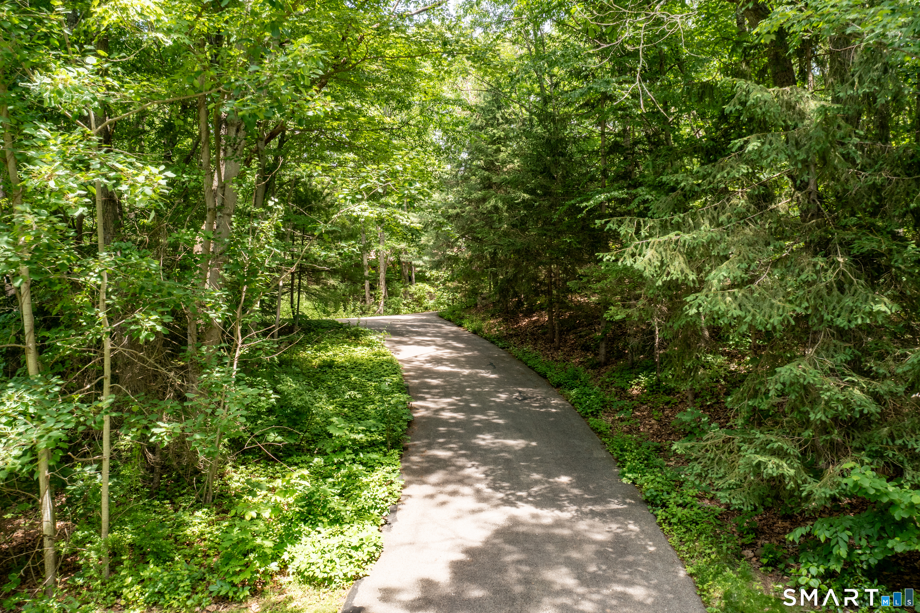 1020 Bartholomew Road Middletown, CT 06457 - Photo 27 of 40