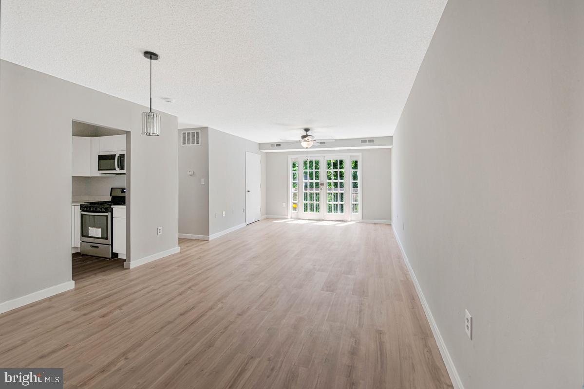 3809 Swann Road, Unit 203 Suitland, MD 20746 - Photo 5 of 30