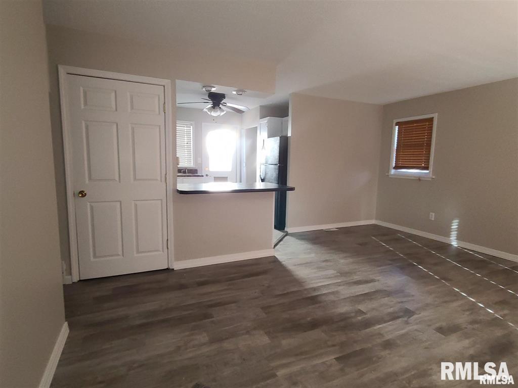 1 Windsor Road Springfield, IL 62702 - Photo 3 of 13