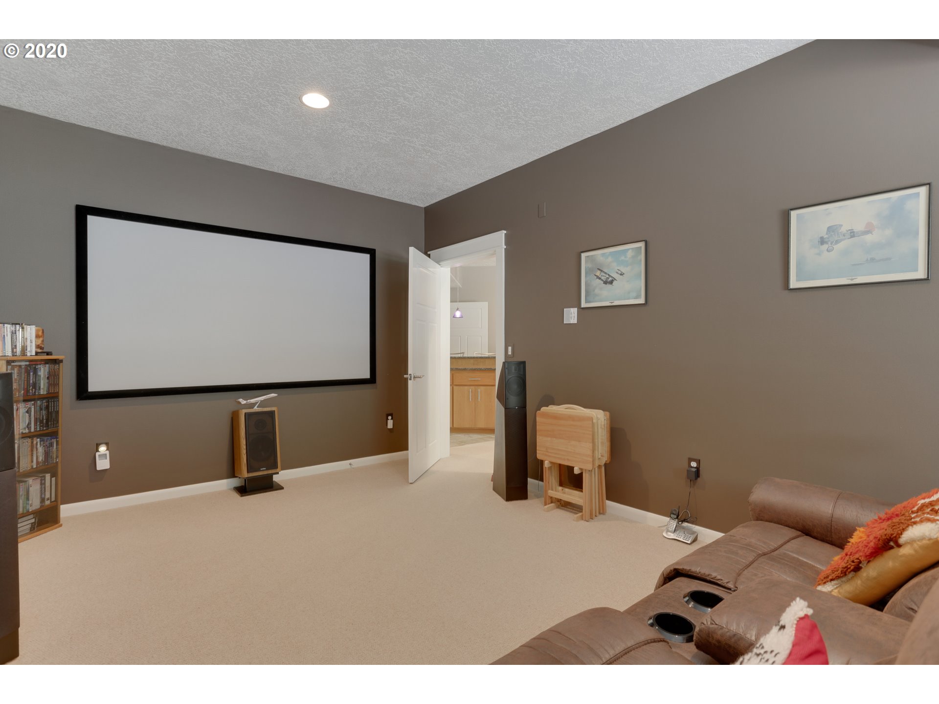 604 Southeast Gabbert Road Gresham, OR 97080 - Photo 17 of 32 Gallery Image 17