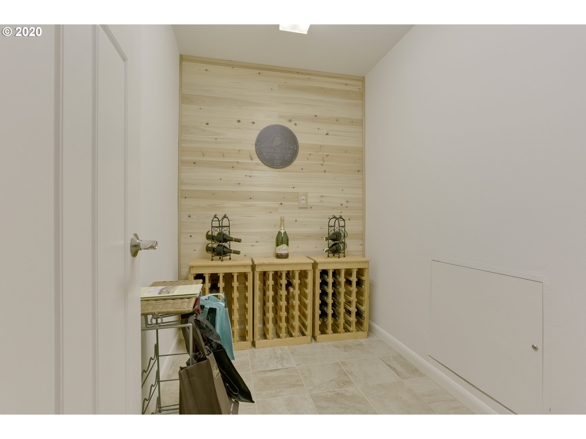 604 Southeast Gabbert Road Gresham, OR 97080 - Photo 20 of 32 Gallery Image 20
