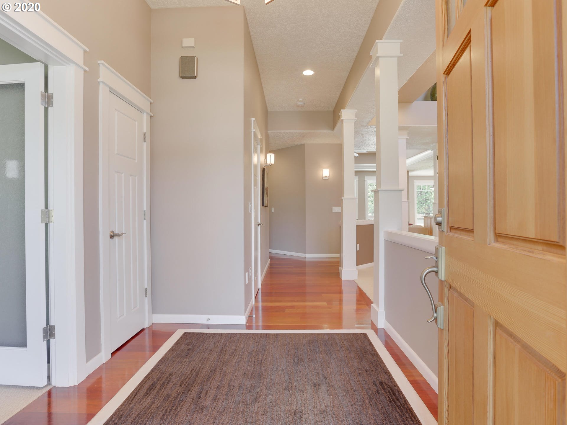 604 Southeast Gabbert Road Gresham, OR 97080 - Photo 4 of 32 Gallery Image 4