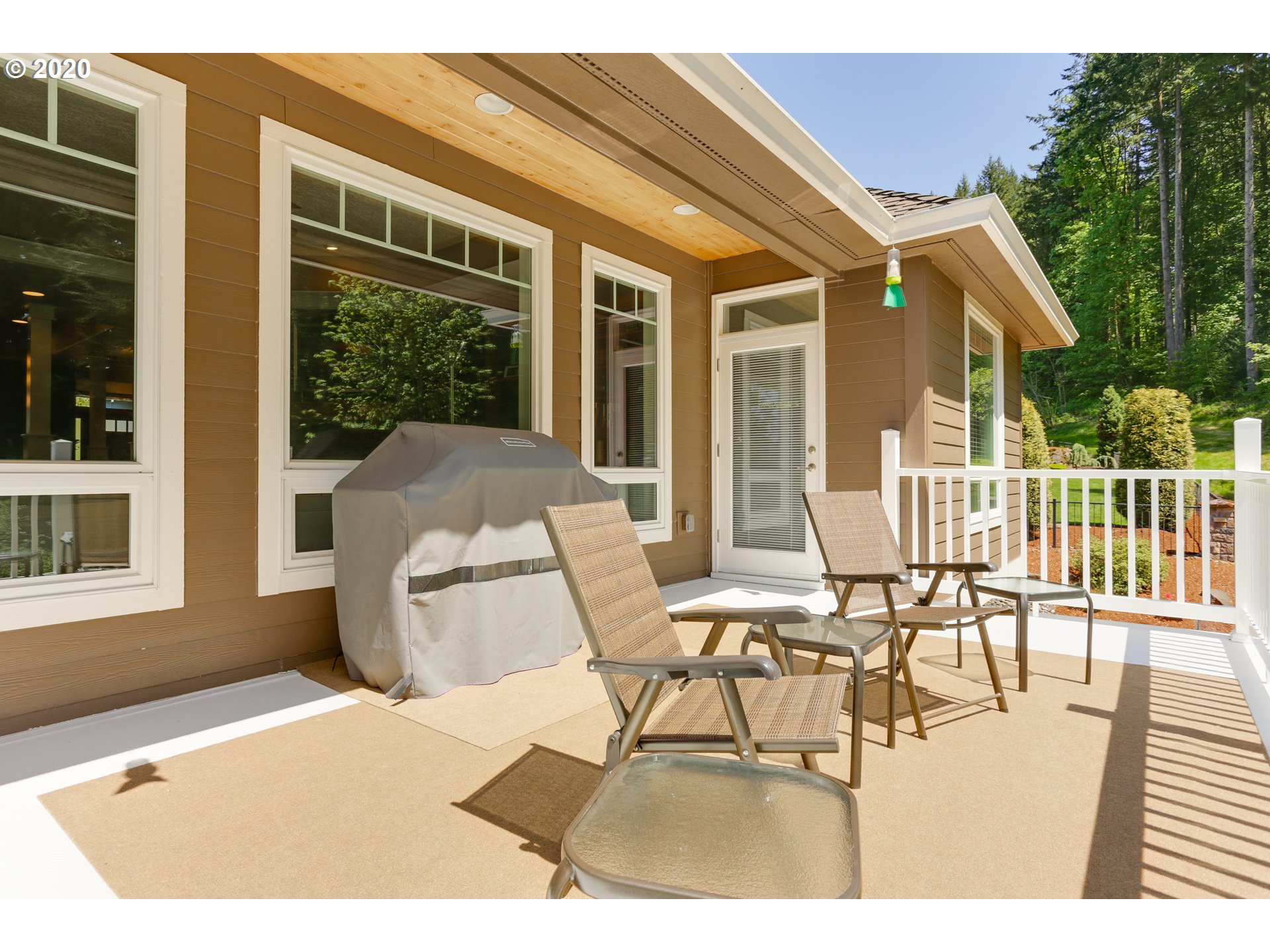 604 Southeast Gabbert Road Gresham, OR 97080 - Photo 10 of 32 Gallery Image 10