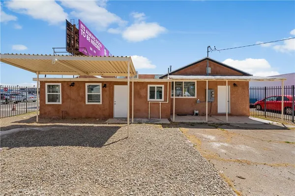 $799,990 | 44441 Sierra Highway, Lancaster, CA 93534