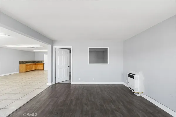 $799,990 | 44441 Sierra Highway, Lancaster, CA 93534