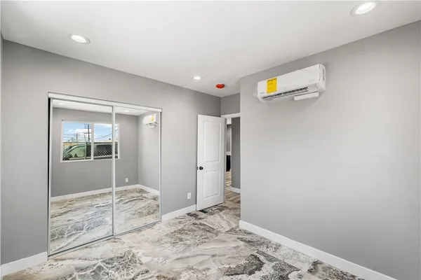 $799,990 | 44441 Sierra Highway, Lancaster, CA 93534