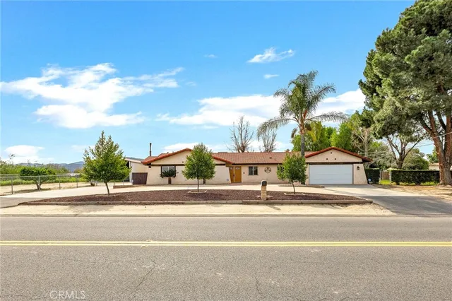 $625,900 | 42325 Whittier Avenue, Hemet, CA 92544