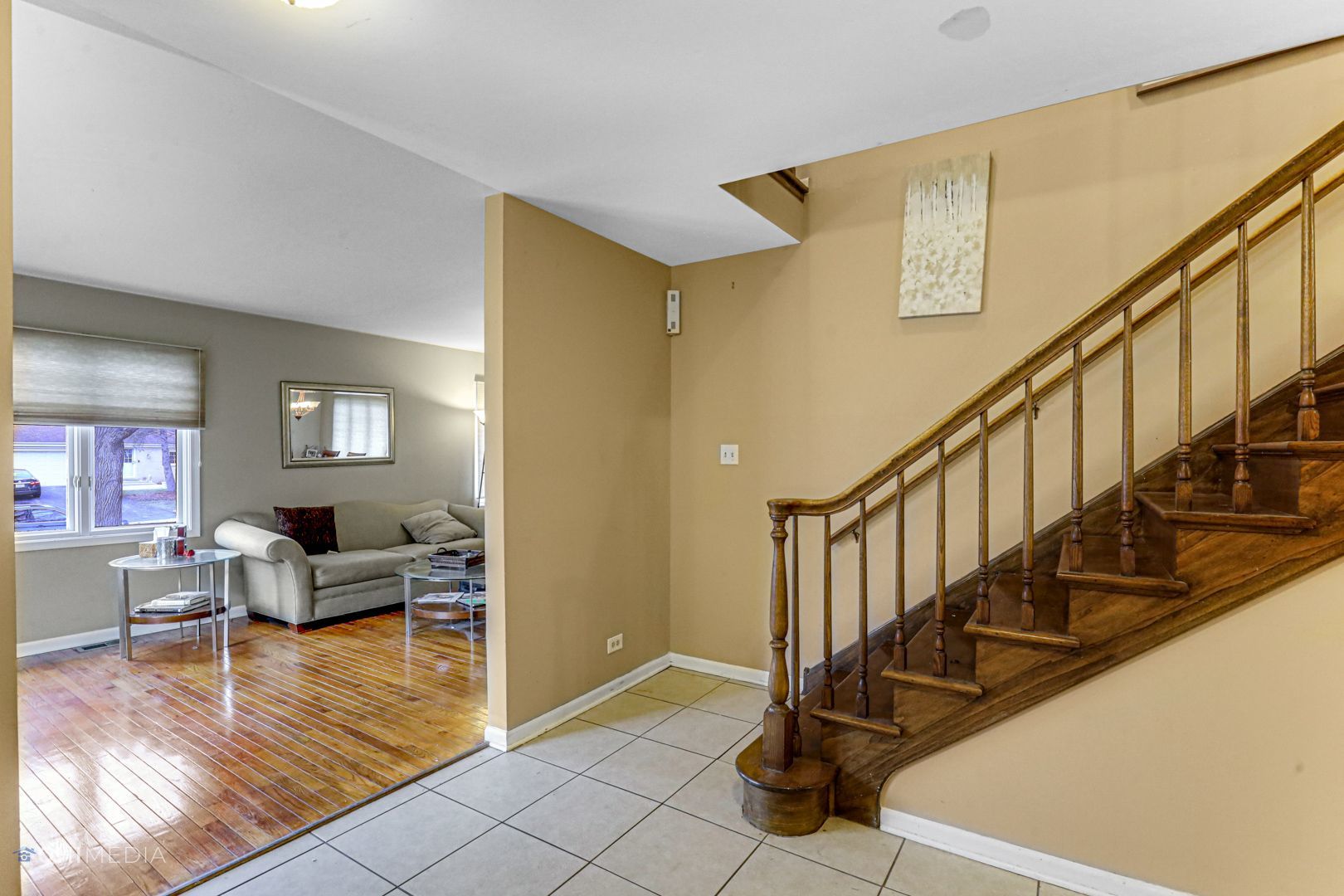 2930 Paris Road Olympia Fields, IL 60461 - Photo 7 of 27 a view of a livingroom with furniture and hardwood floor