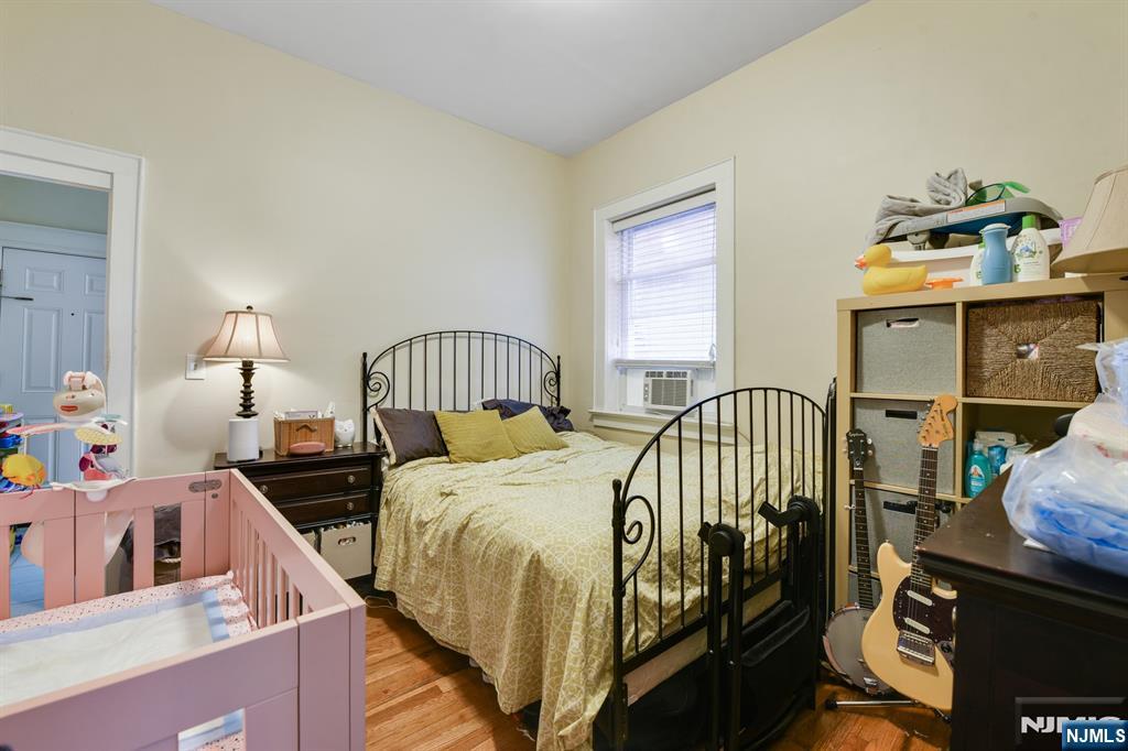 137 Valley Road Montclair, NJ 07042 - Photo 4 of 24