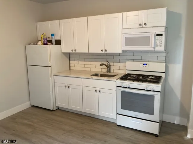 $1,750 | 149 West High Street, Somerville, NJ 08876