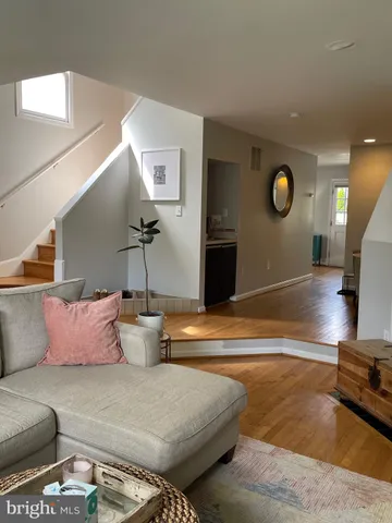 $5,000 | 3605 13th Street North, Arlington, VA 22201