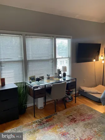 $5,000 | 3605 13th Street North, Arlington, VA 22201