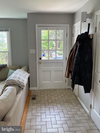 $5,000 | 3605 13th Street North, Arlington, VA 22201