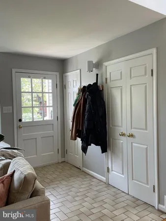 $5,000 | 3605 13th Street North, Arlington, VA 22201