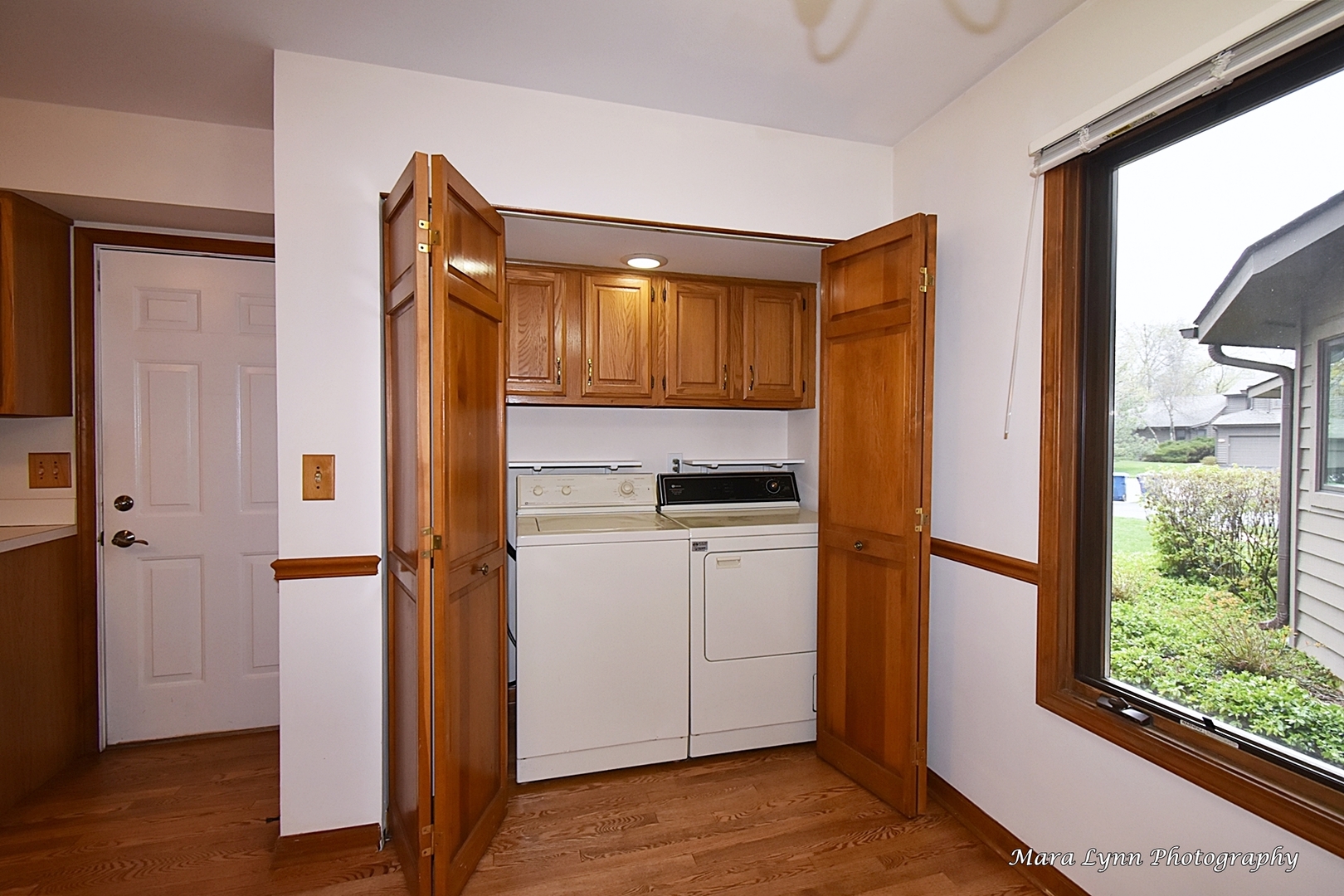 112 Sumac Court St. Charles, IL 60174 - Photo 19 of 37 a room with storage and utility