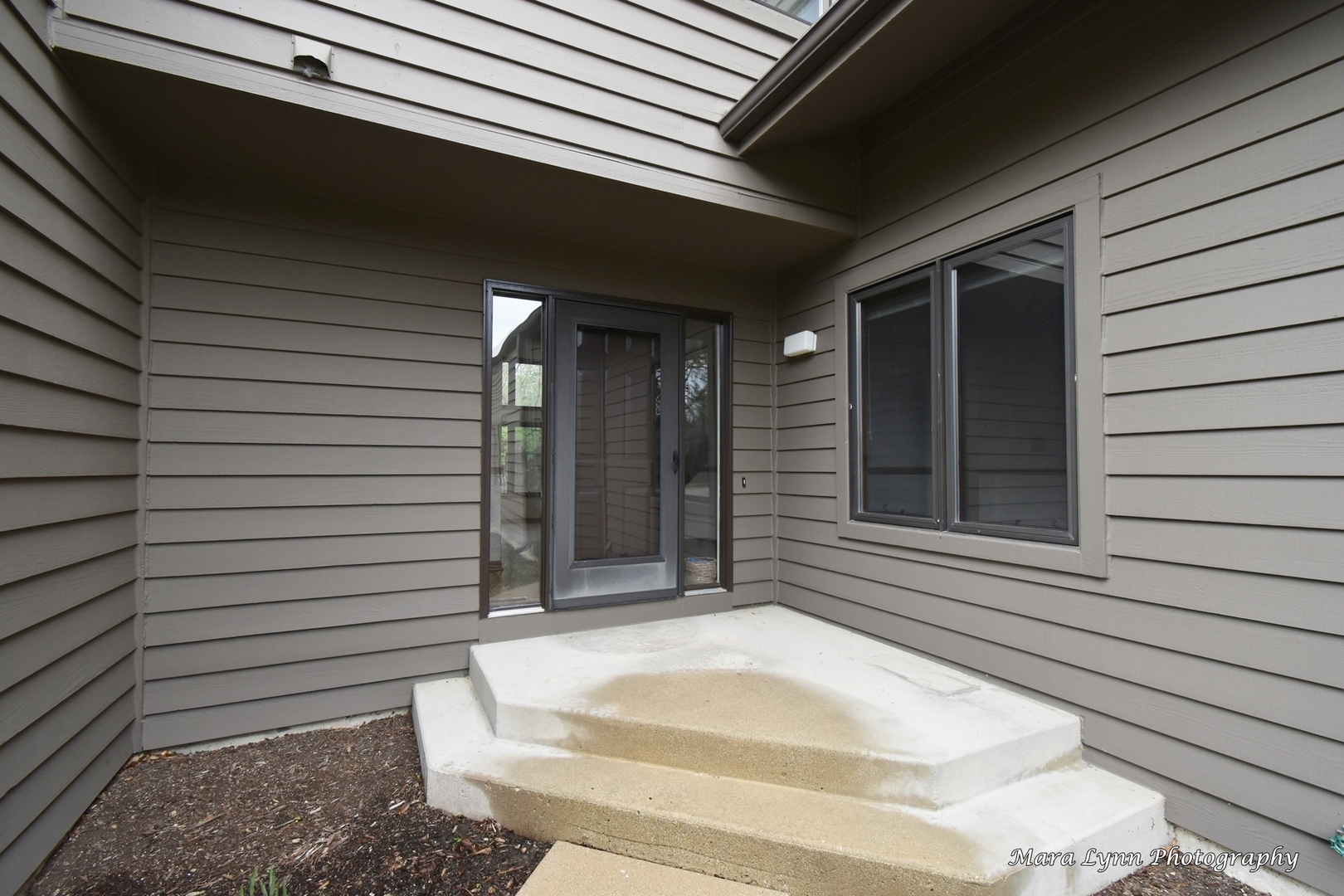 112 Sumac Court St. Charles, IL 60174 - Photo 3 of 37 a view of entrance door of the house