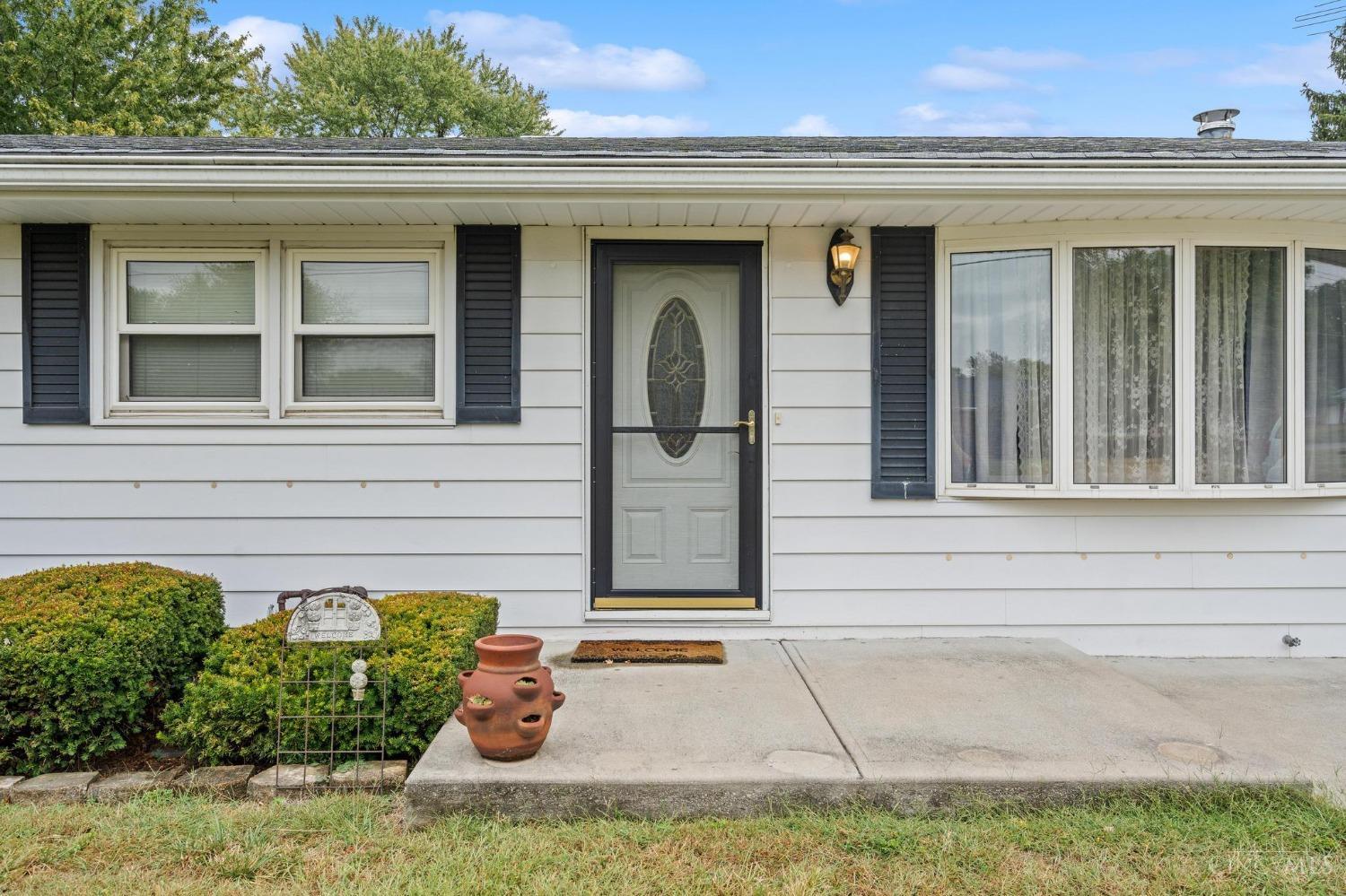 4884 Todd Road Franklin, OH 45005 - Photo 2 of 21 Gallery Image 2