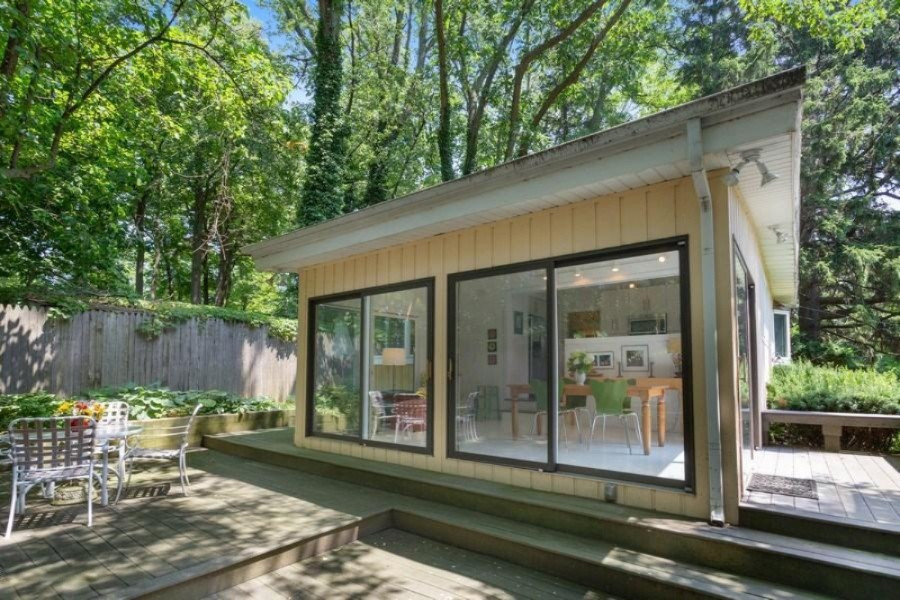 15468 Lakeshore Road Lakeside, MI 49116 - Photo 19 of 37 Private Deck