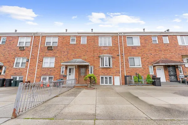 $3,800 | 69-16 Eliot Avenue, Unit 2 | Middle Village
