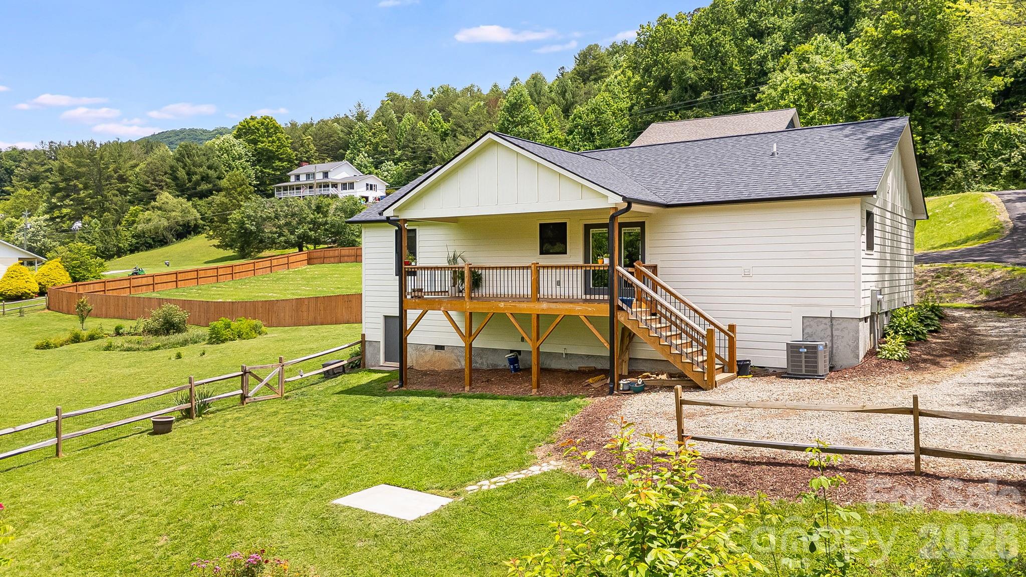 923 Newfound Road Leicester, NC 28748 - Photo 29 of 32