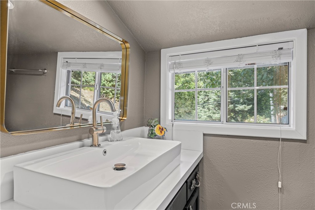 1139 Bear Springs Road Rimforest, CA 92378 - Photo 12 of 45