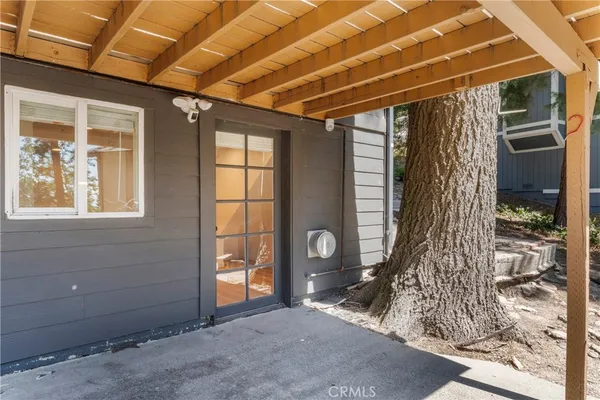 $315,000 | 1139 Bear Springs Road, Rimforest, CA 92378