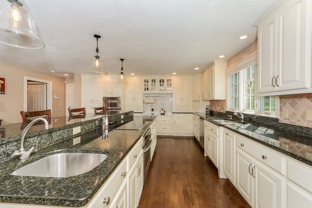 7 Chatham Road Norfolk, MA 02056 - Photo 11 of 30 Gallery Image 11