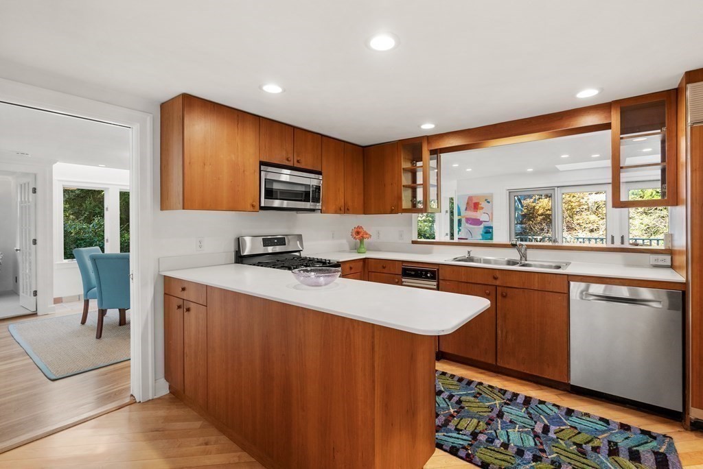 227 Islington Road Newton, MA 02466 - Photo 12 of 40