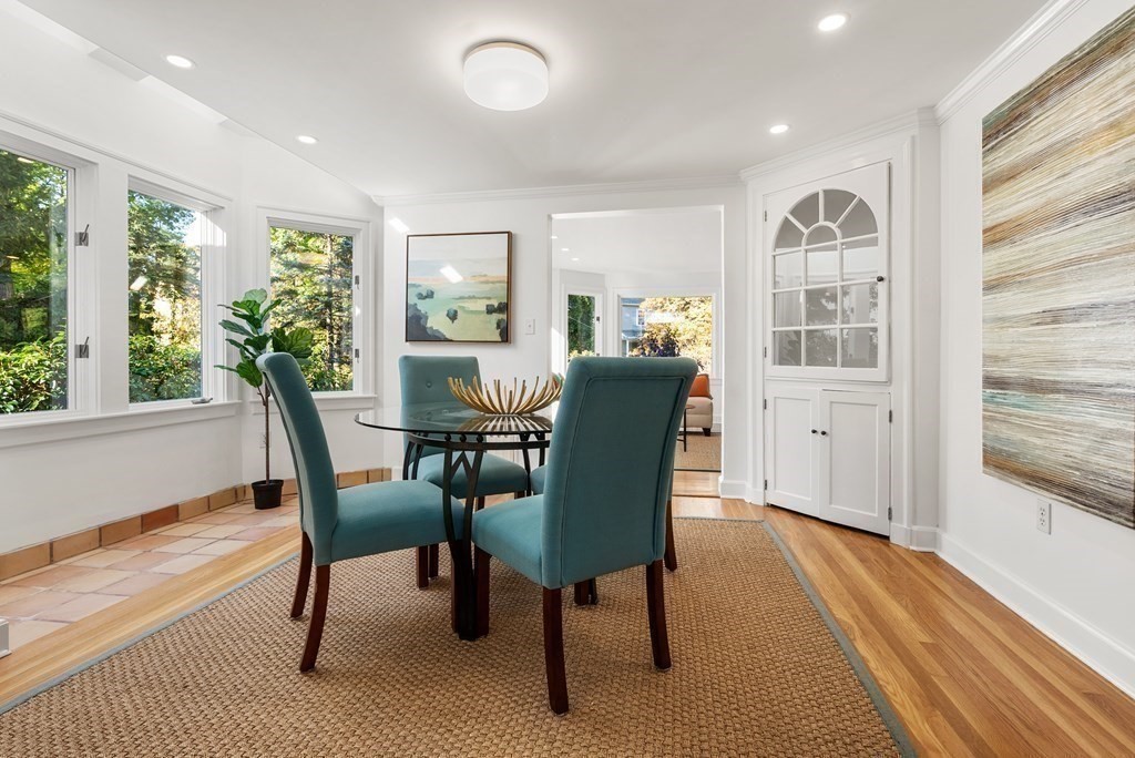 227 Islington Road Newton, MA 02466 - Photo 4 of 40
