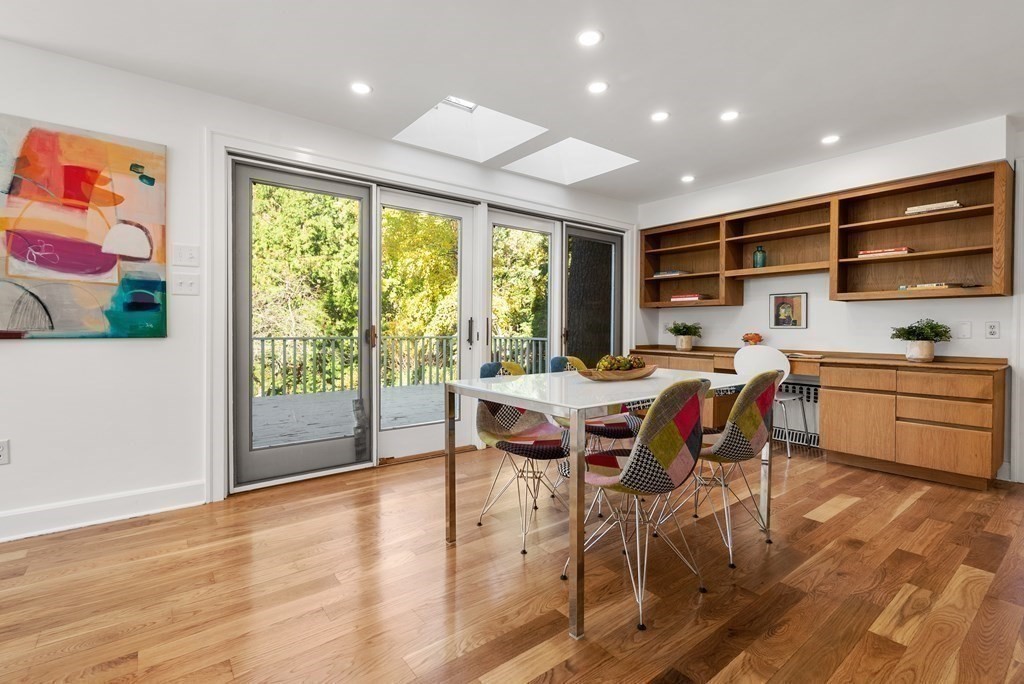 227 Islington Road Newton, MA 02466 - Photo 9 of 40