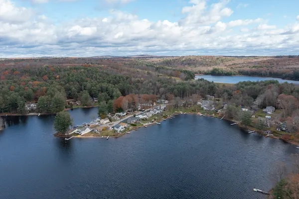 $359,900 | 12 Point Eastalee Drive, Spencer, MA 01562