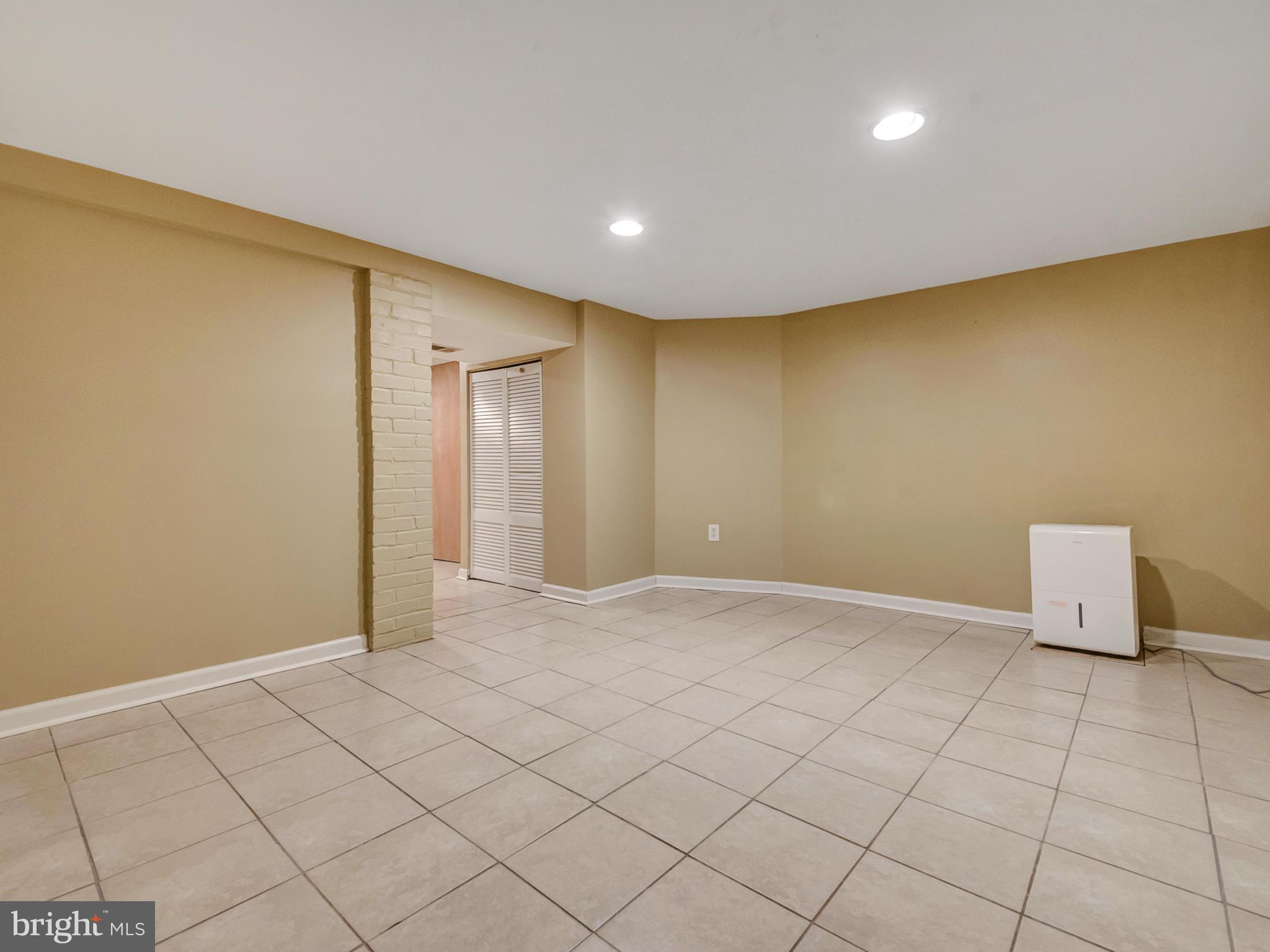 5812 Shookstown Road Frederick, MD 21702 - Photo 20 of 31 a view of an empty room