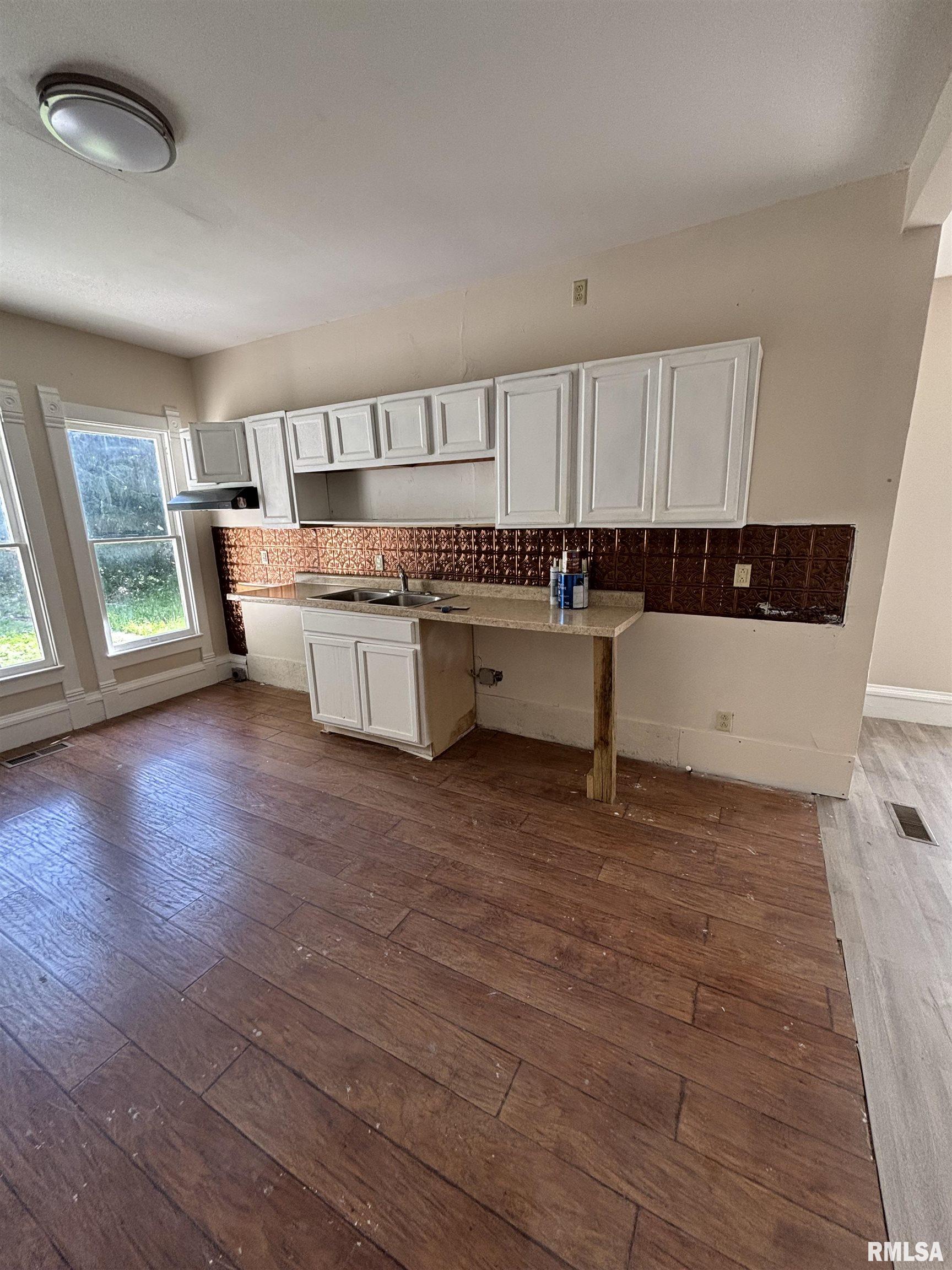 295 West Barnes Street Bushnell, IL 61422 - Photo 50 of 96