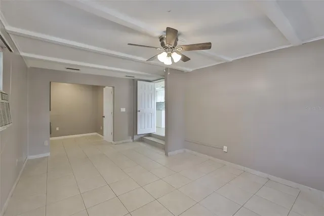 $2,100 | 72 Lake Shore Drive, Palm Harbor, FL 34684