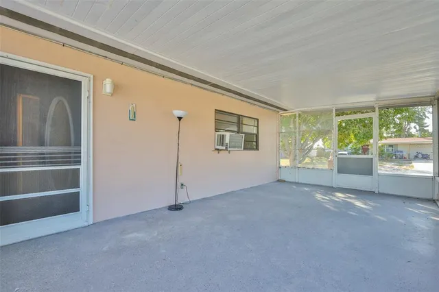 $2,100 | 72 Lake Shore Drive, Palm Harbor, FL 34684