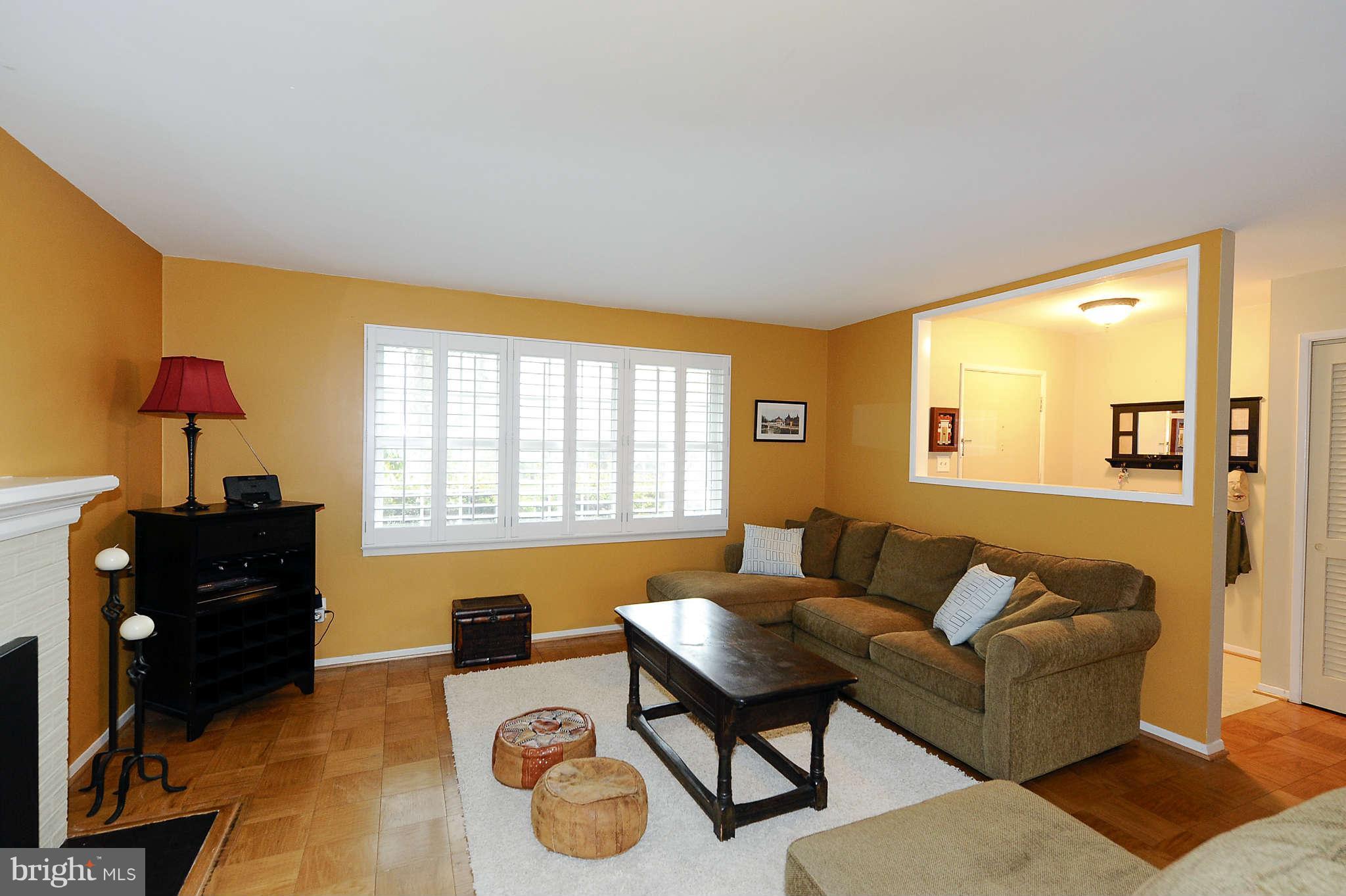 5411 Inverchapel Road Springfield, VA 22151 - Photo 4 of 22 a living room with furniture and a window