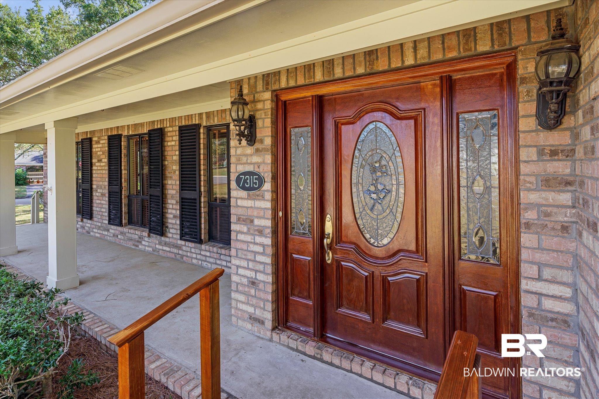 7315 Smithfield Road East Mobile, AL 36695 - Photo 2 of 33