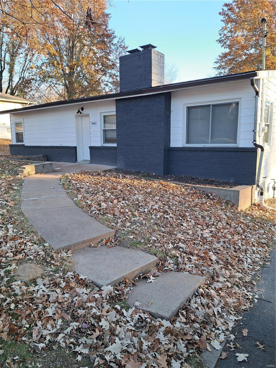 7882 Becker Road St. Louis, MO 63129 - Photo 2 of 34