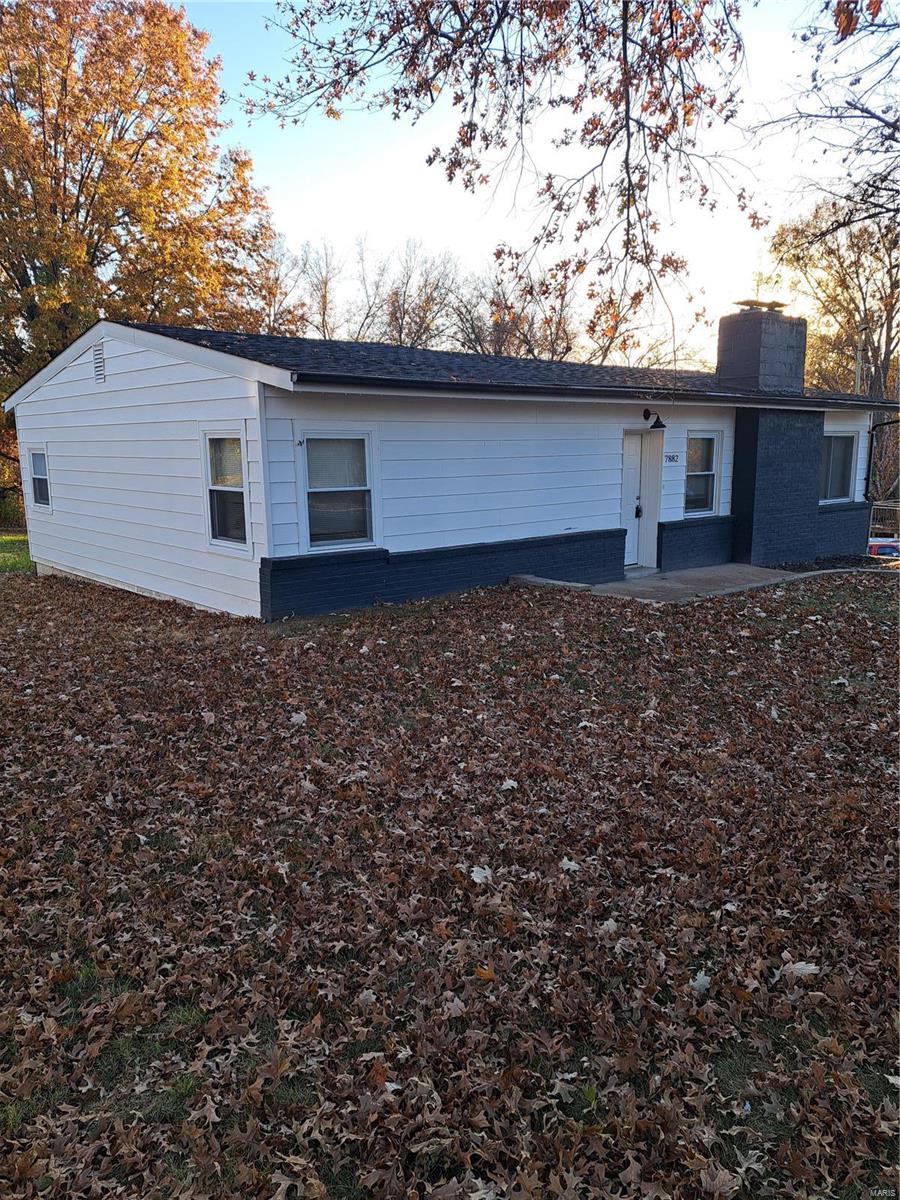 7882 Becker Road St. Louis, MO 63129 - Photo 3 of 34