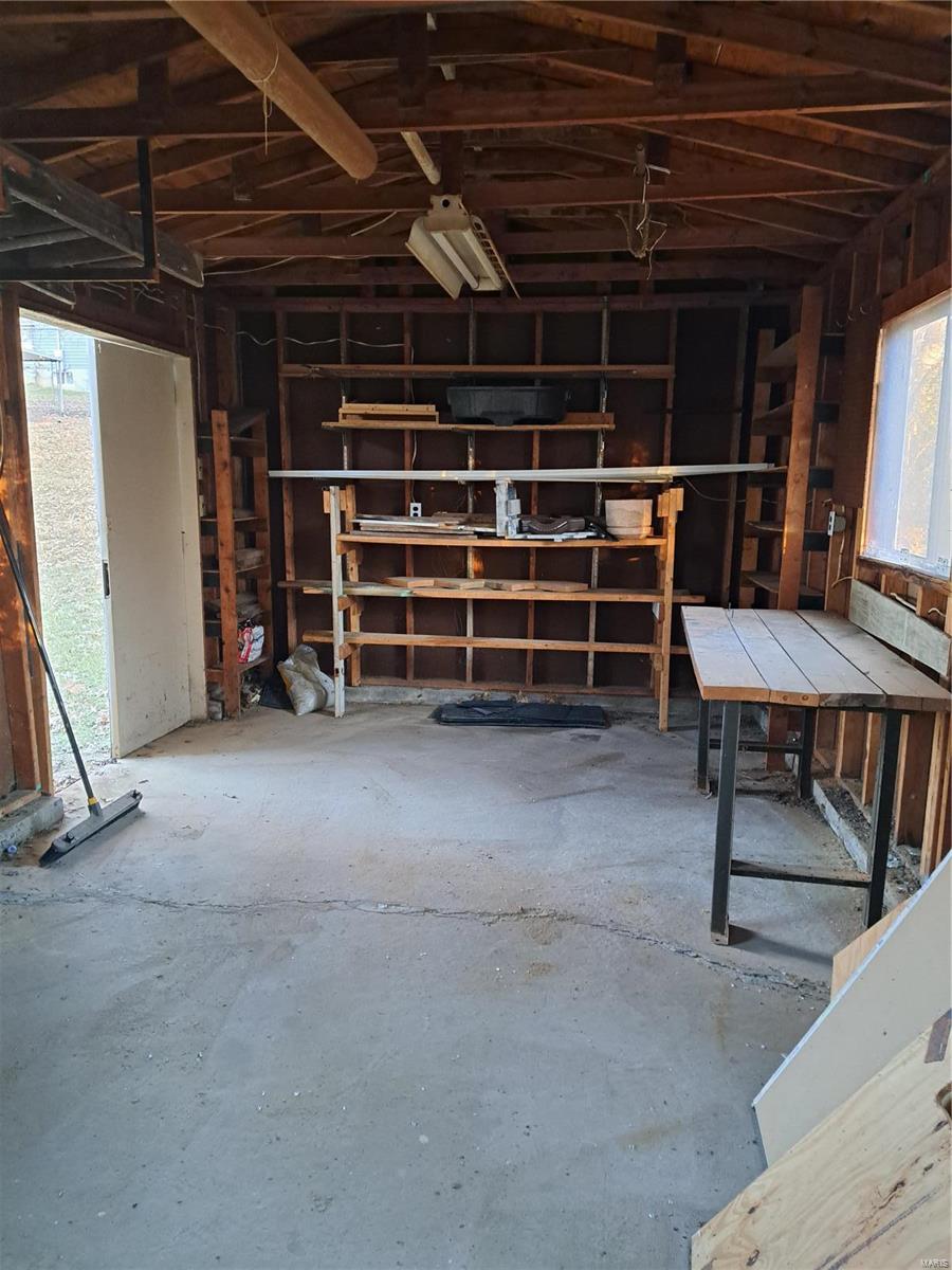 7882 Becker Road St. Louis, MO 63129 - Photo 33 of 34